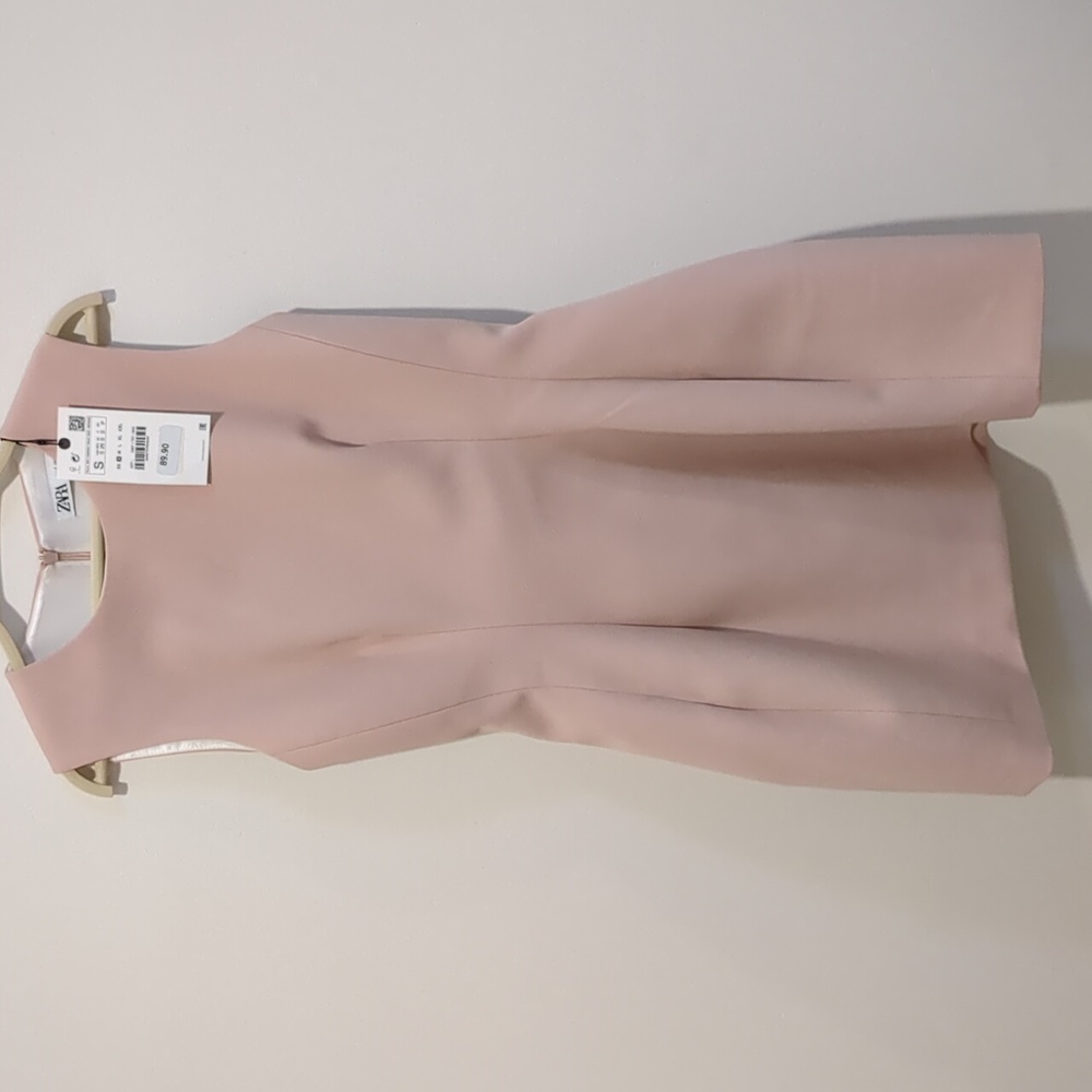 New w/tags Zara pink mini dress